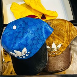 구찌 아디다스 볼캡 2개