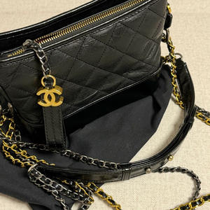 샤넬 가브리엘 호보백 블랙 체인 숄더백