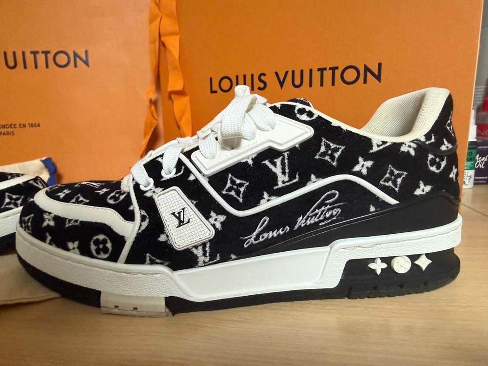 루이비통 모노그램 벨벳 트레이너 8.5size--4