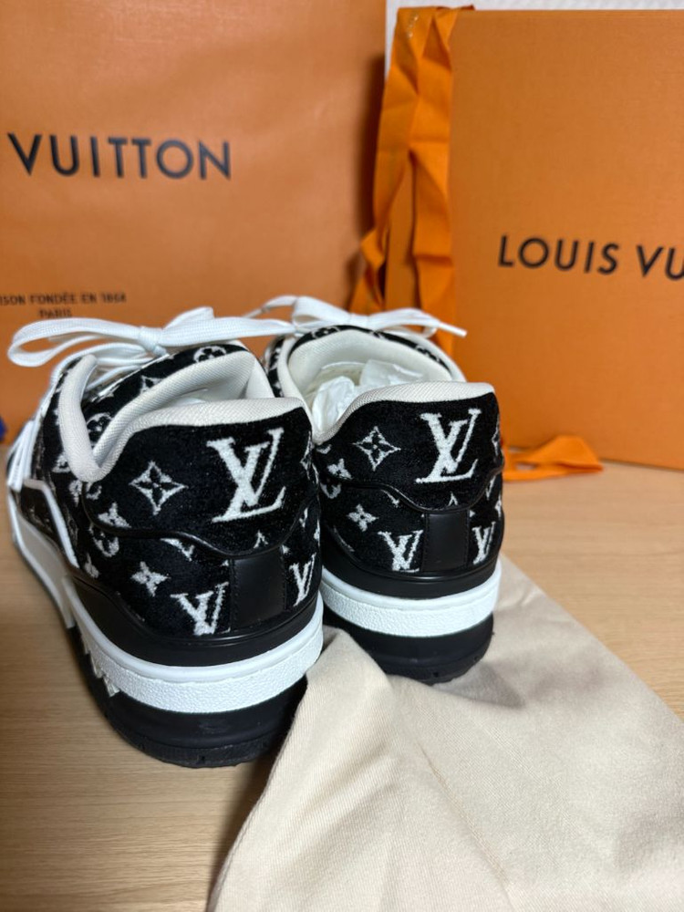 루이비통 모노그램 벨벳 트레이너 8.5size--8