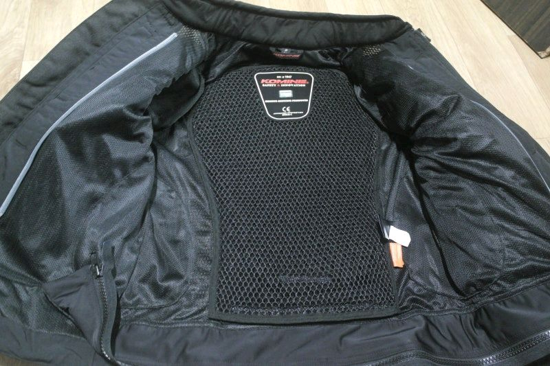 [신형]코미넷 메쉬 티탄 자켓 M -검정---4