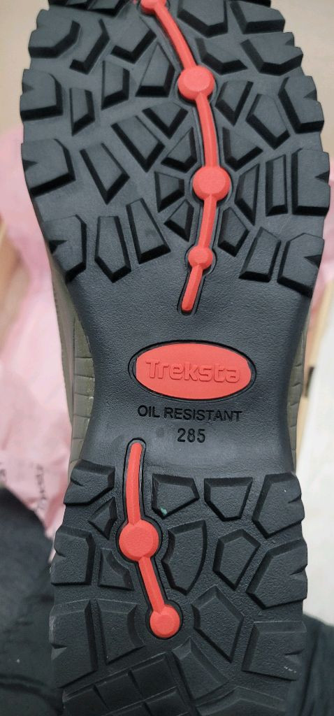 안전화 285사이즈 새상품팝니다. 트랙스타 하이브--4