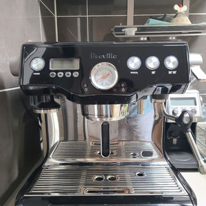 브레빌 커피머신 유광블랙 버전 & 그라인더 세트 (BES-920, BCG-820) 이미지