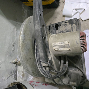 금속절단기. 팔아요