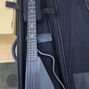 나타샤 사일런트 베이스