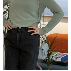 쎄모먼 스와니에 니트 Atelier de Cemoment X Soigne Cashmere 100 Round Top&