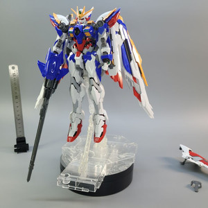 하이레졸루션 윙건담EW 건프라 반다이 프라모델 가조립 완성품 이미지