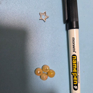 영원히 변색없는 백금도금된 실버 별메달 모양 , 오팔 원석 구슬4개 사당역 이미지