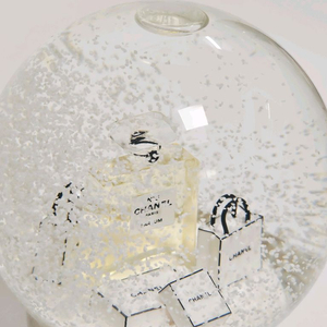 샤넬 골드 스노우볼 이미지