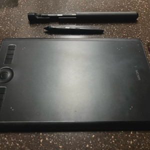 와콤 인튜어스 프로 중형 PTH-660 + 프로슬림펜 이미지