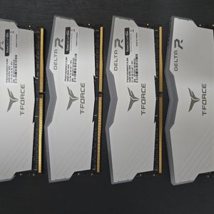 TeamGroup T-Force Delta RGB 16GB(x4개)3600MHz 램