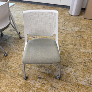 미국 하워스(HAWORTH Very chair)베리 체어 (회의용, 회의실의자,사무용,사무실,학생 의자) 이미지