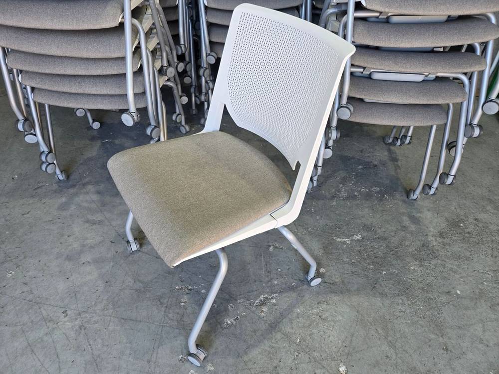 미국 하워스(HAWORTH Very chair)베리 체어 (회의용, 회의실의자,사무용,사무실,학생 의자) 이미지