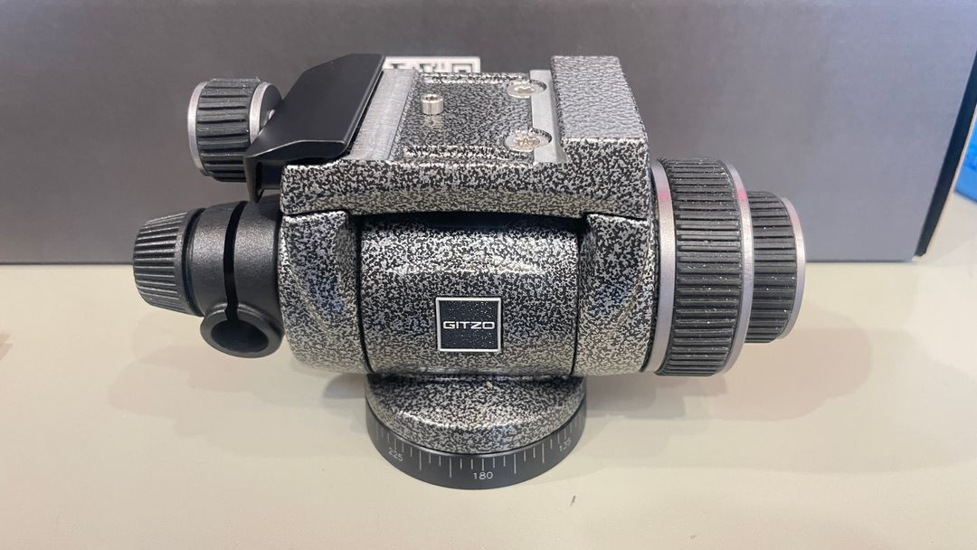 짓조 GITZO GHF2W 유압식 비디오헤드 2 Way Fluid Head--3