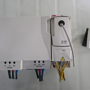 ABB 인버터(AC Drive) ACS310 18.5kW 25HP 3상 400~480V 이미지