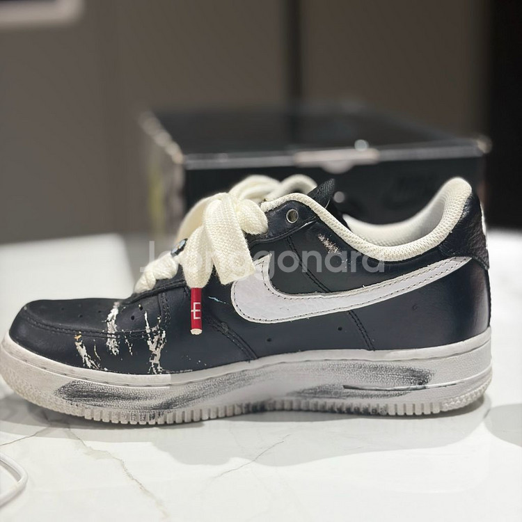 나이키 에어 포스 1 로우 파라노이즈 검흰 235(AQ3692-001)--2