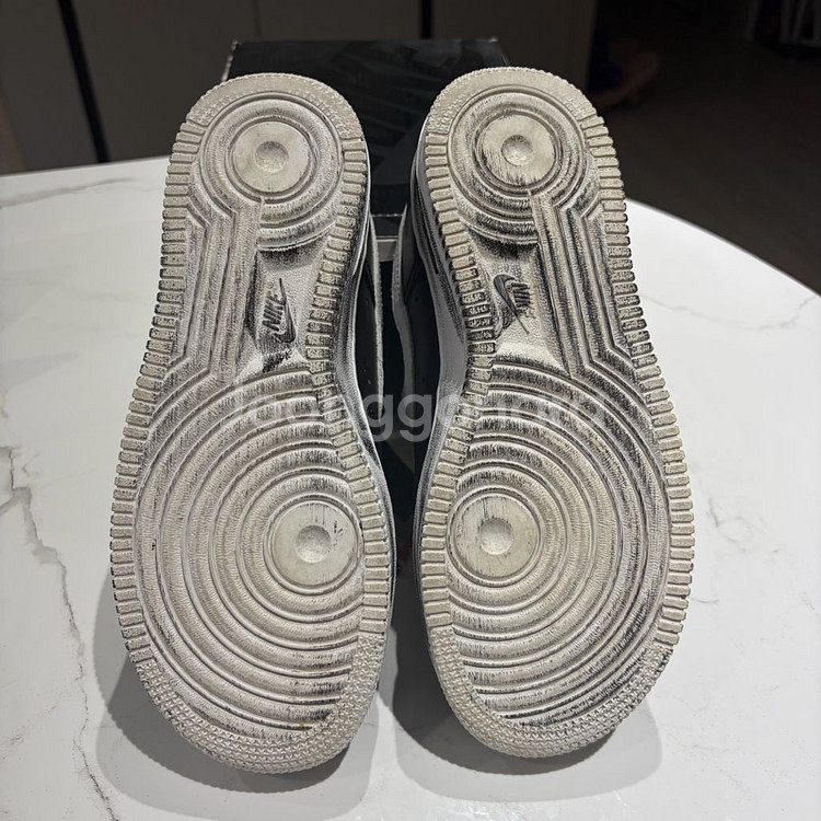 나이키 에어 포스 1 로우 파라노이즈 검흰 235(AQ3692-001)--4