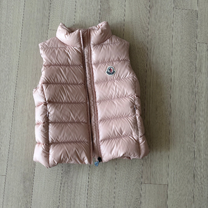 몽클레어 키즈패딩 조끼