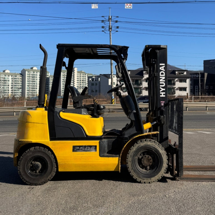 [현대 디젤지게차]2.5톤 2단 3.3M(사이드시프트 옵션, 3톤미만 지게차)(0102) 이미지