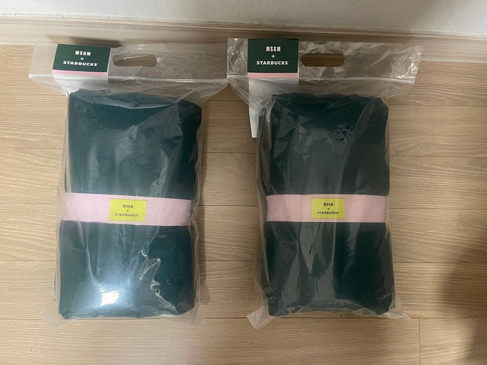 스타벅스 MSGM 블랭킷+양말 그린 2종 커플세트 일괄로 판매 해요~새상품--3