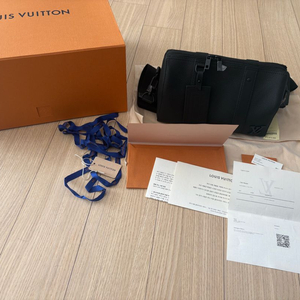 루이비통 시티 키폴 블랙