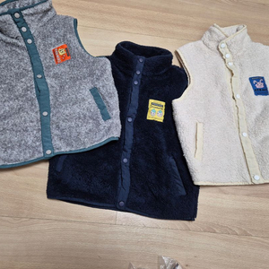 런레빗 후리스 베스트 120 일괄 이미지