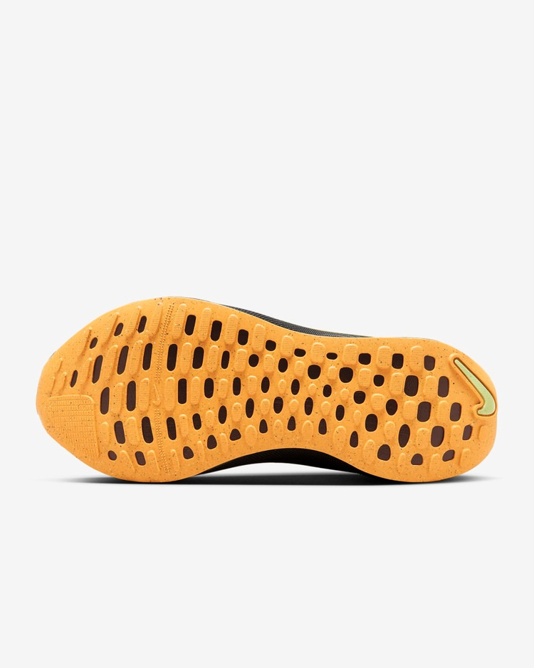 나이키 인피니티런 4 블랙 크림슨 실버 FQ8347-010 이미지