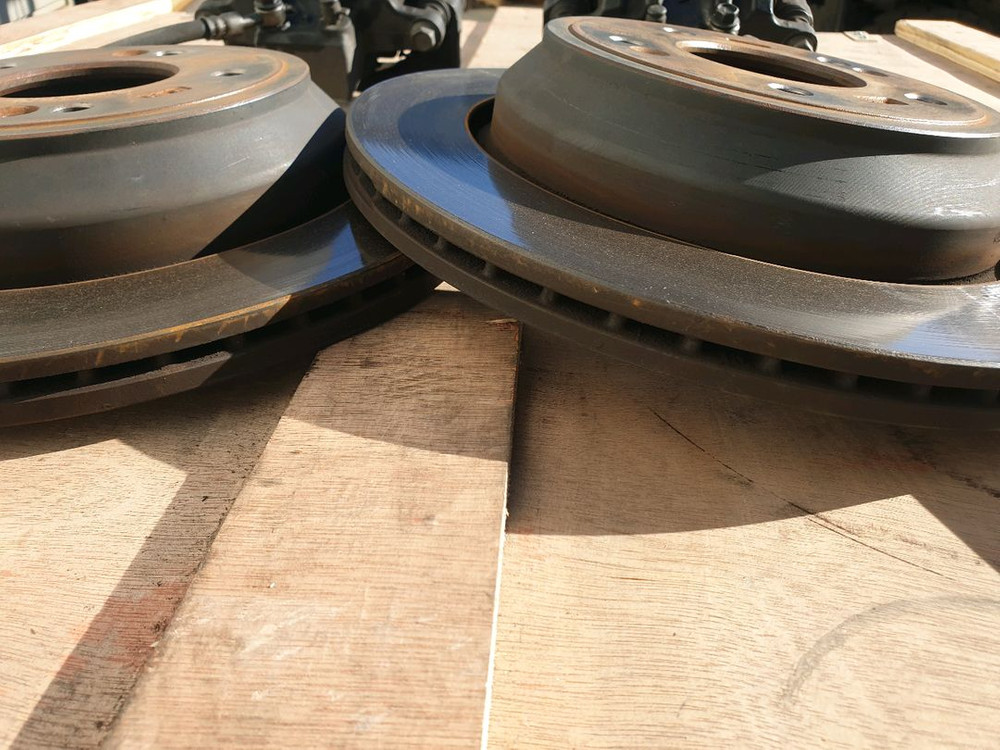 에쿠스 k9 제네시스 브레이크 이미지