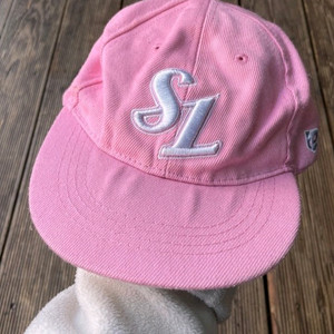 핑크색 SL 볼캡 모자