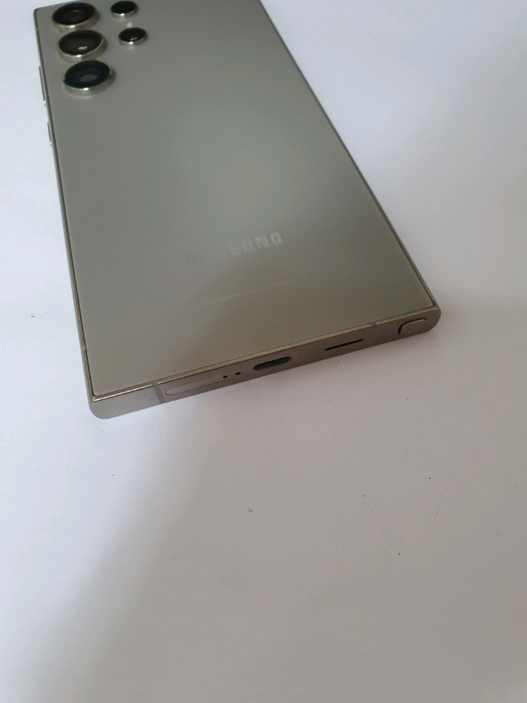 갤럭시 S24울트라 512기가 SSS급 SK 이미지