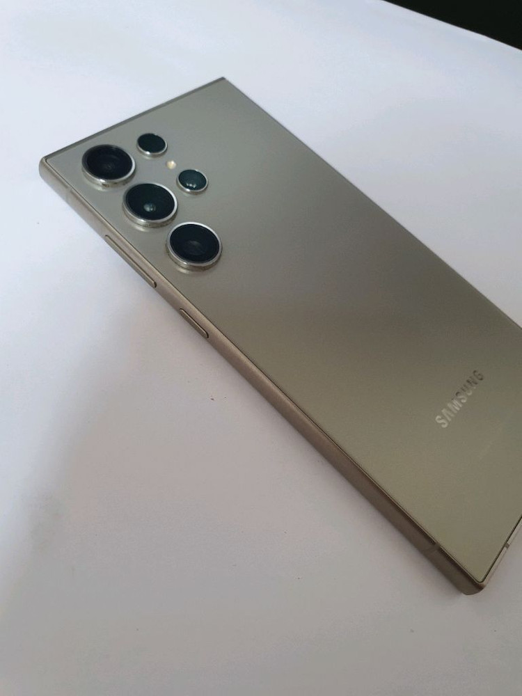 갤럭시 S24울트라 512기가 SSS급 SK 이미지