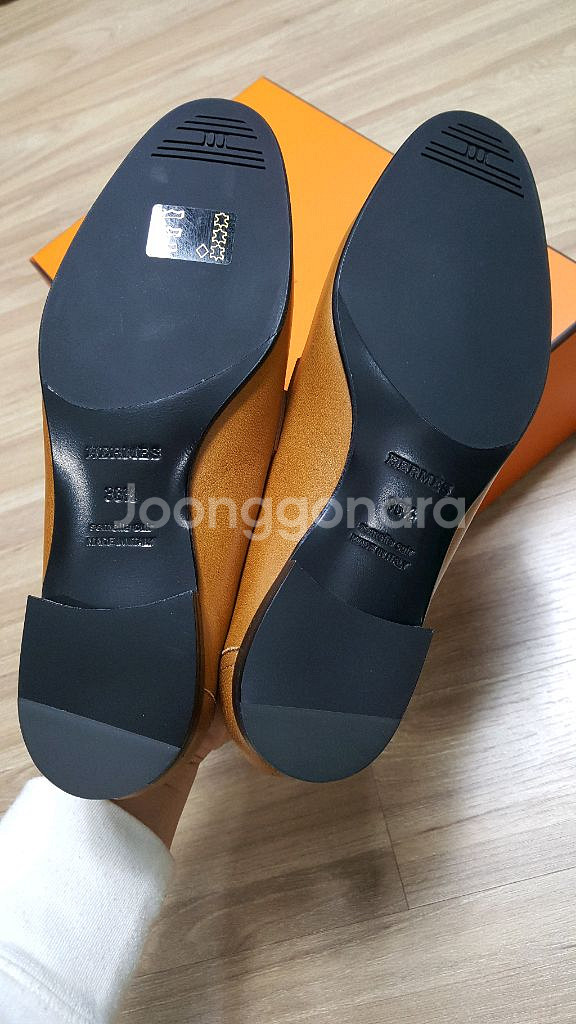 에르메스 파리로퍼(베이지도레)새상품 팝니다--1