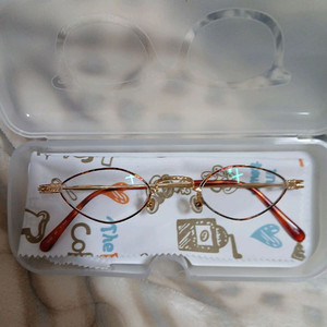 야마구치 빈티지 안경 이미지