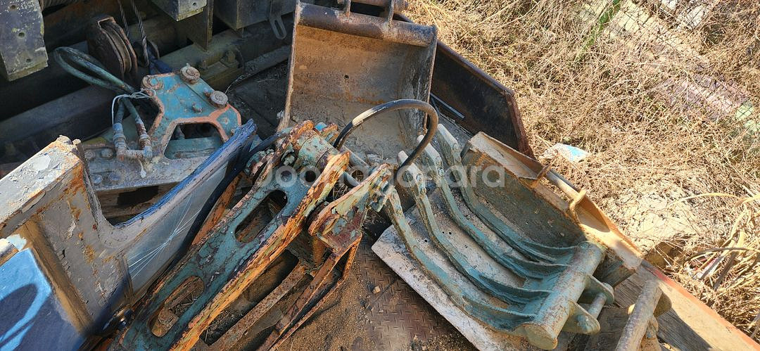 2004년식3900시간 이전해야 하는 코마츠 PC15 1.7톤 미니굴삭기 가변됨 본바가지 대바가지 쁘레카 집게 갈퀴--5