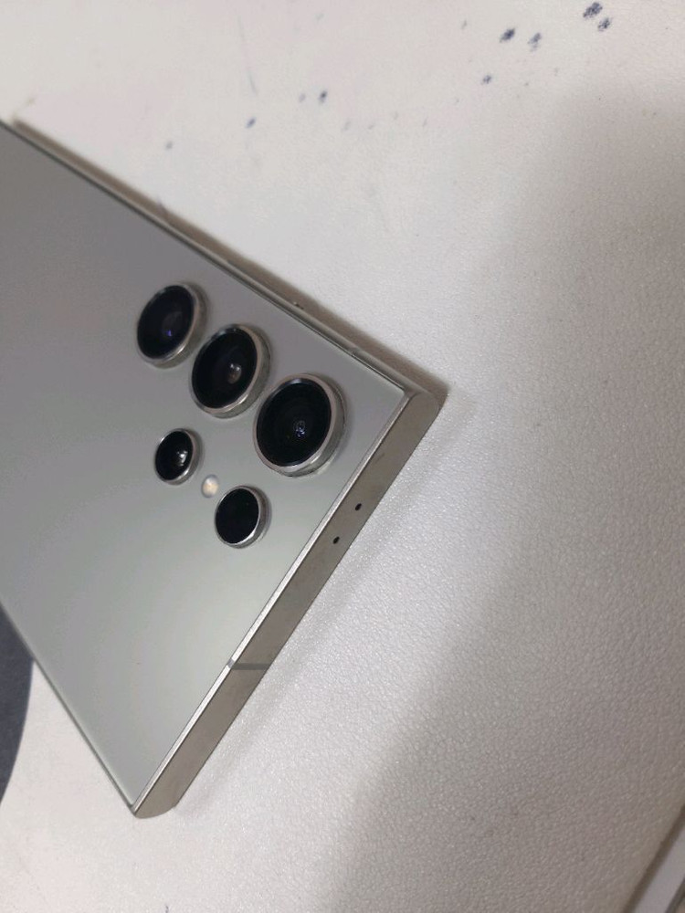 갤럭시S24울트라 512기가 sss급 공기계 이미지