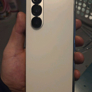 폴드5 아이보리 내면필름뜯음