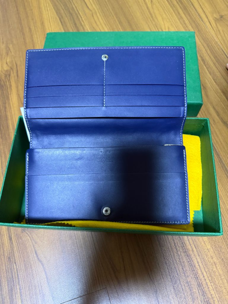 고야드 장지갑 네이비 이미지