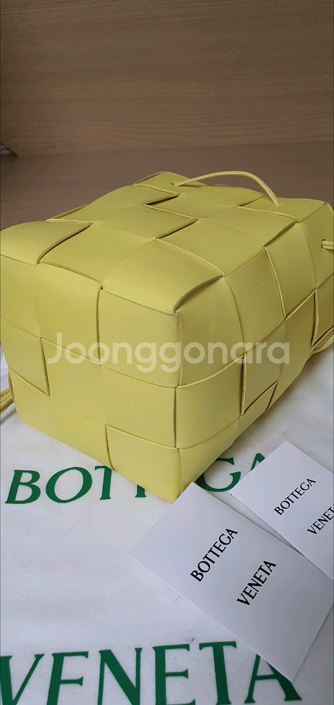 보테가베네타 버킷백/크로스백 스몰 새상품급 정품(감정O)구찌프라다루이비통디올고야드샤넬셀린느생로랑버버리발렌시아가--7