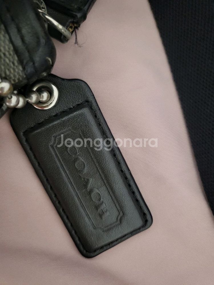 코치 시그니처 남성 크로스백--5