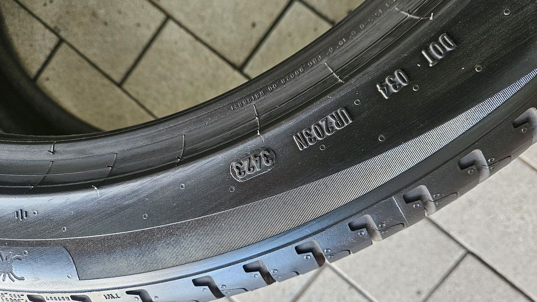 245 45 21 피렐리 4개 싼타페MX5--3