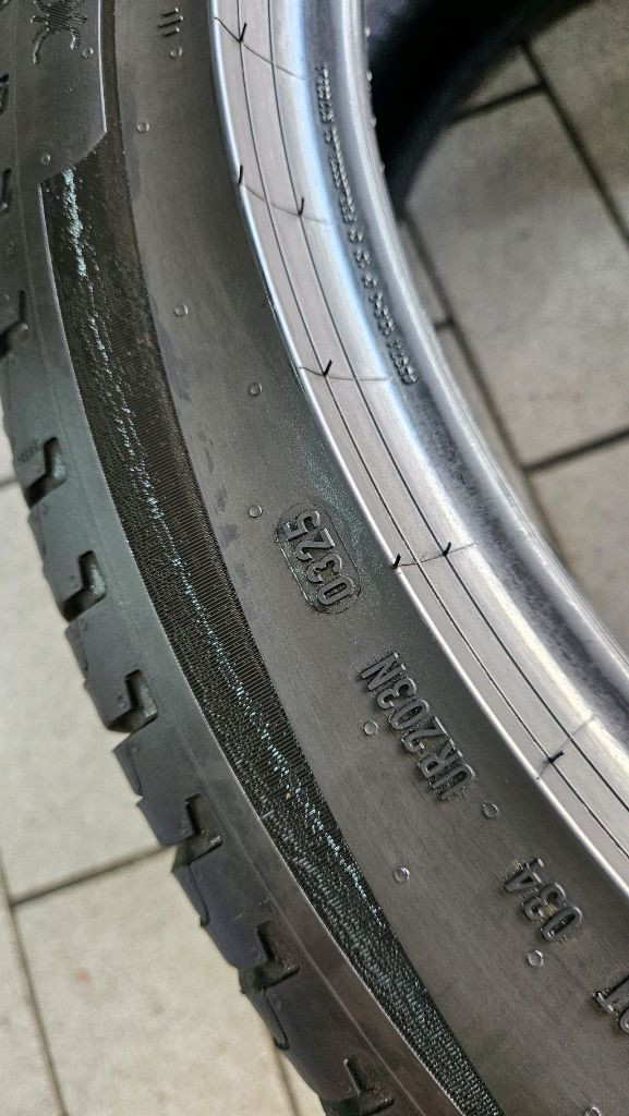 245 45 21 피렐리 4개 싼타페MX5--5