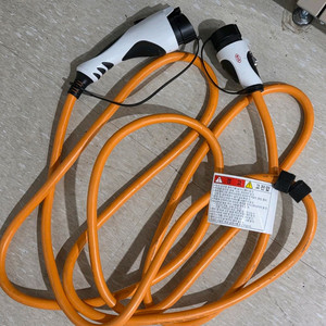 전기차 충전케이블 이미지