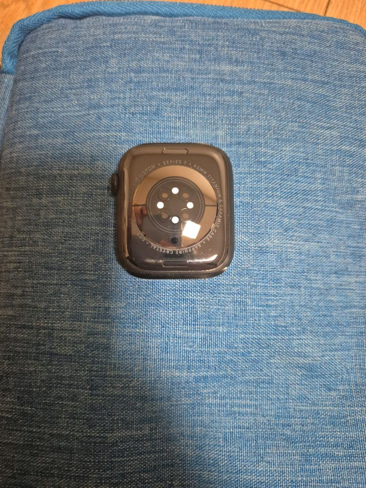 애플워치 7 티타늄 45mm 블랙 이미지