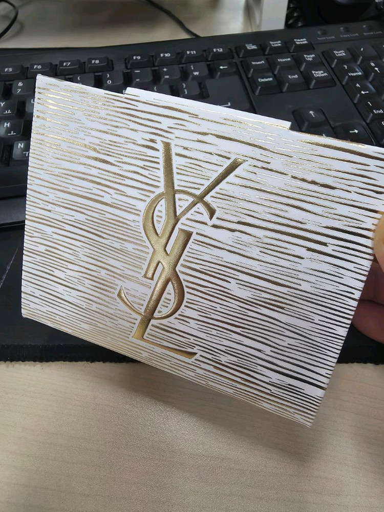 입생로랑 캔디 글로우 9B 체리 블리스 새상품--4