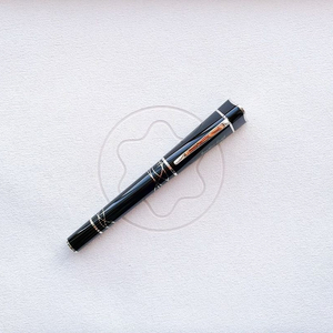 몽블랑 작가 시리즈 조나단 스위프트 수성펜(롤러볼) 팝니다.