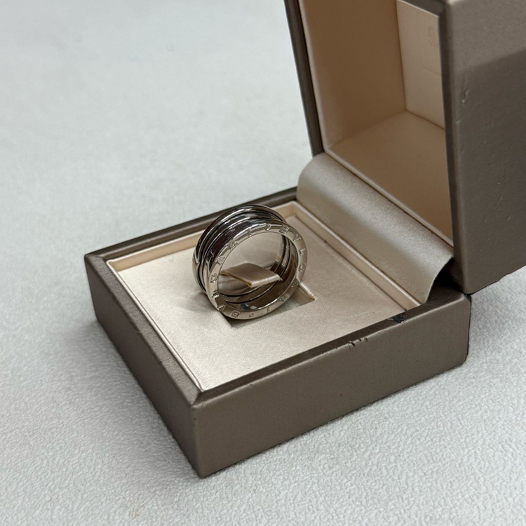 불가리 비제로원 반지 화골 60호 이미지