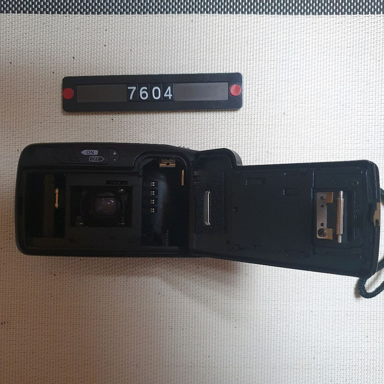 신도리코 SR-10D AF 줌 미니 필름카메라 이미지