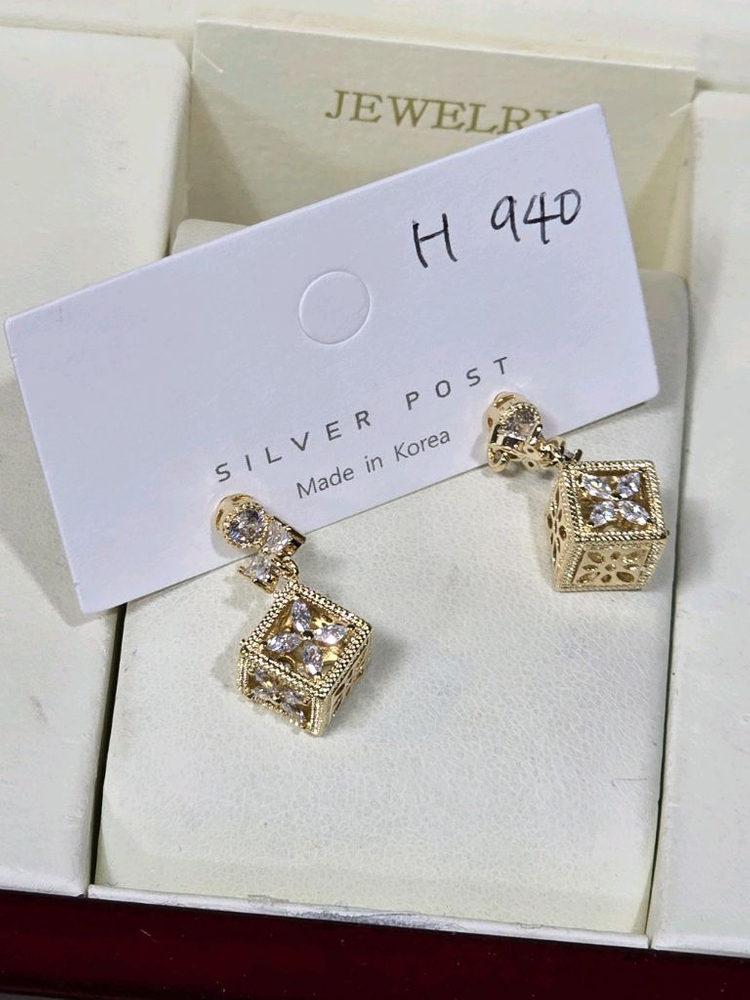 큐빅셋팅 핸드메이드 귀걸이--2