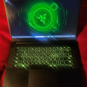 레이저 블레이드 게이밍 노트북
