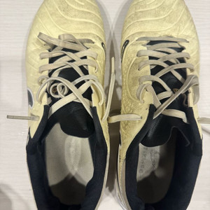 나이키 티엠포 10 아카데미 tf 270 팝니다